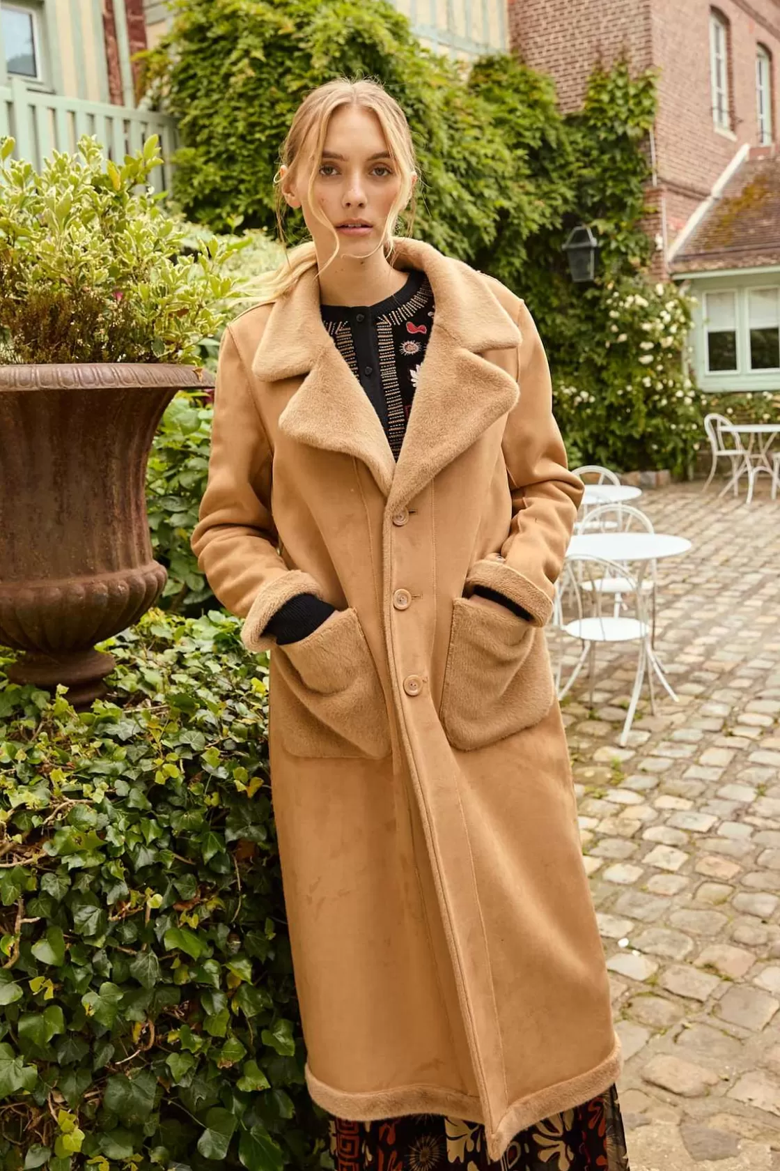 Maison Derhy Les Manteaux, Vestes & Doudounes-Manteau long réversible en fausse fourrure LUDMILLA Caramel/taupe